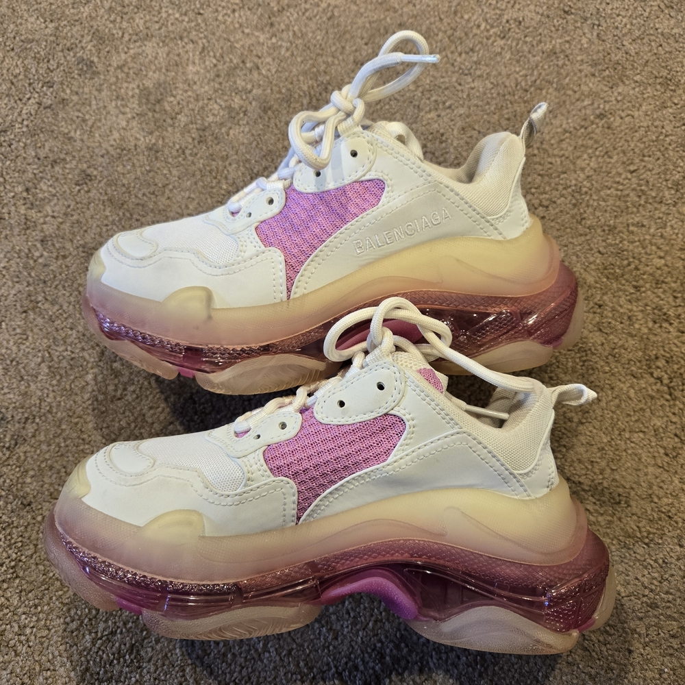 WOMENS Size 5 Balenciaga Triple S Clear Sole Trainer in colorway of white & pink - Picture 2 of 9